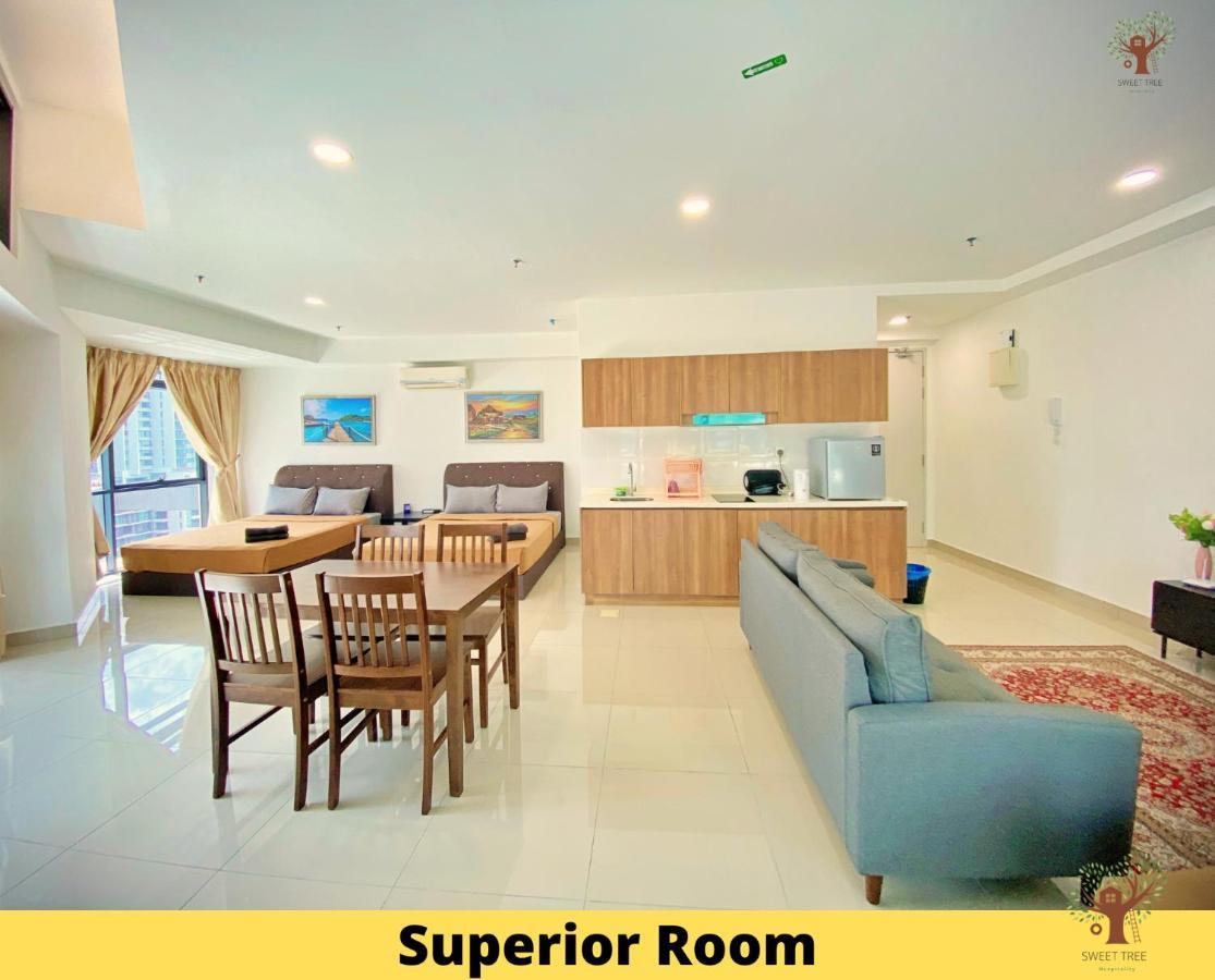 Sweet Tree Homestay Петалинг-Джая Экстерьер фото